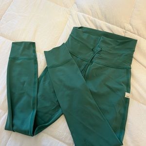 Daily legging from Vuori-  women’s